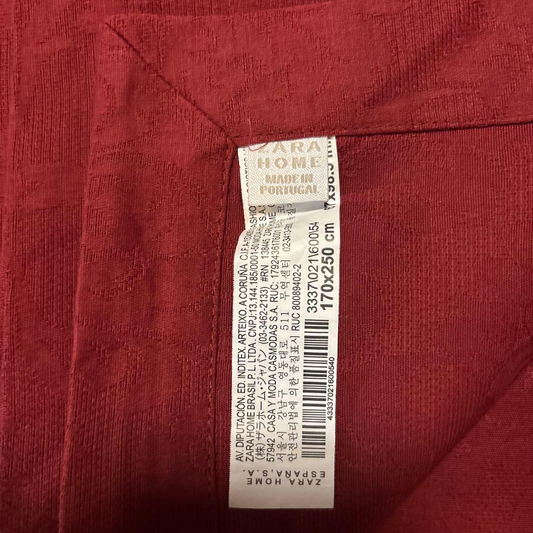 ザラホーム テーブルクロス　赤　170x250