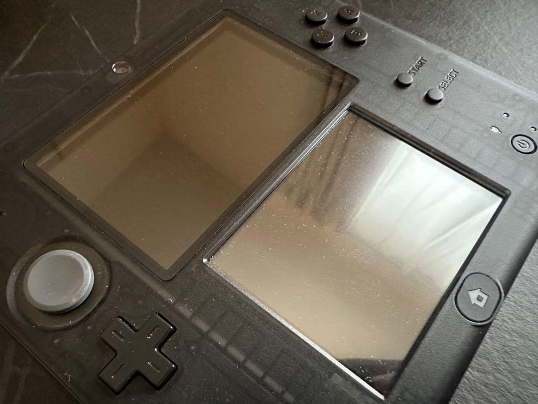 【美品】ニンテンドー 2DS 本体 クリアブラック