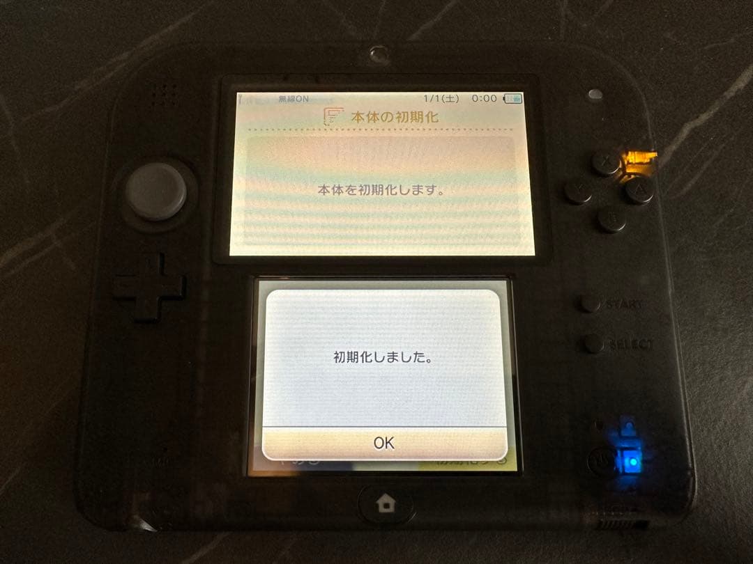 【美品】ニンテンドー 2DS 本体 クリアブラック