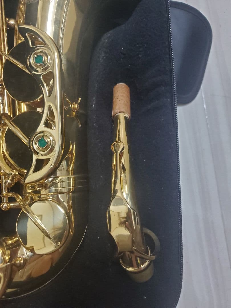 valente　アルトサックス