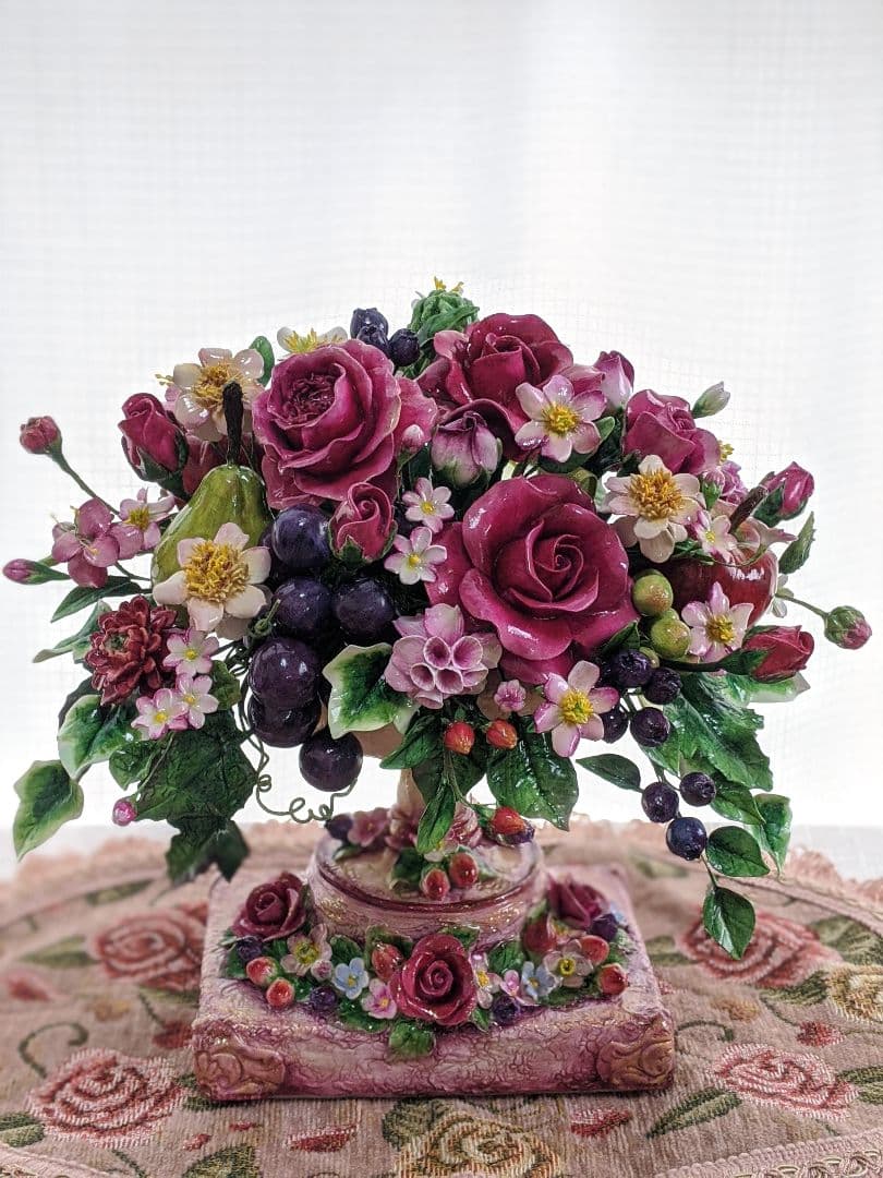 クレイフラワー❁ロココ調薔薇のフラワーアレンジメント❁ハンドメイド