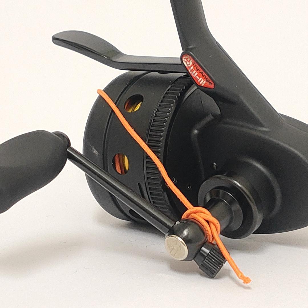 トライアングル アンダースピンキャストリール TU-01 ケース無