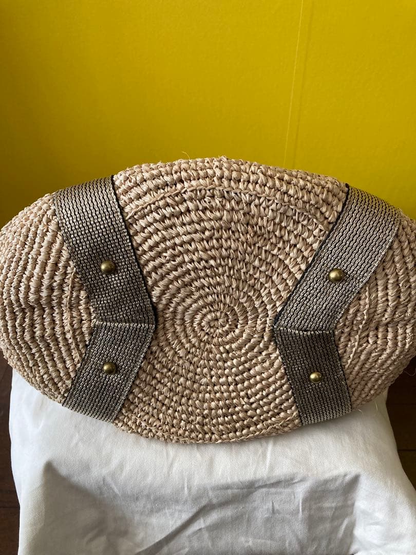 VIOLAd’OROヴィオラドーロ　タッセル付きカゴバック