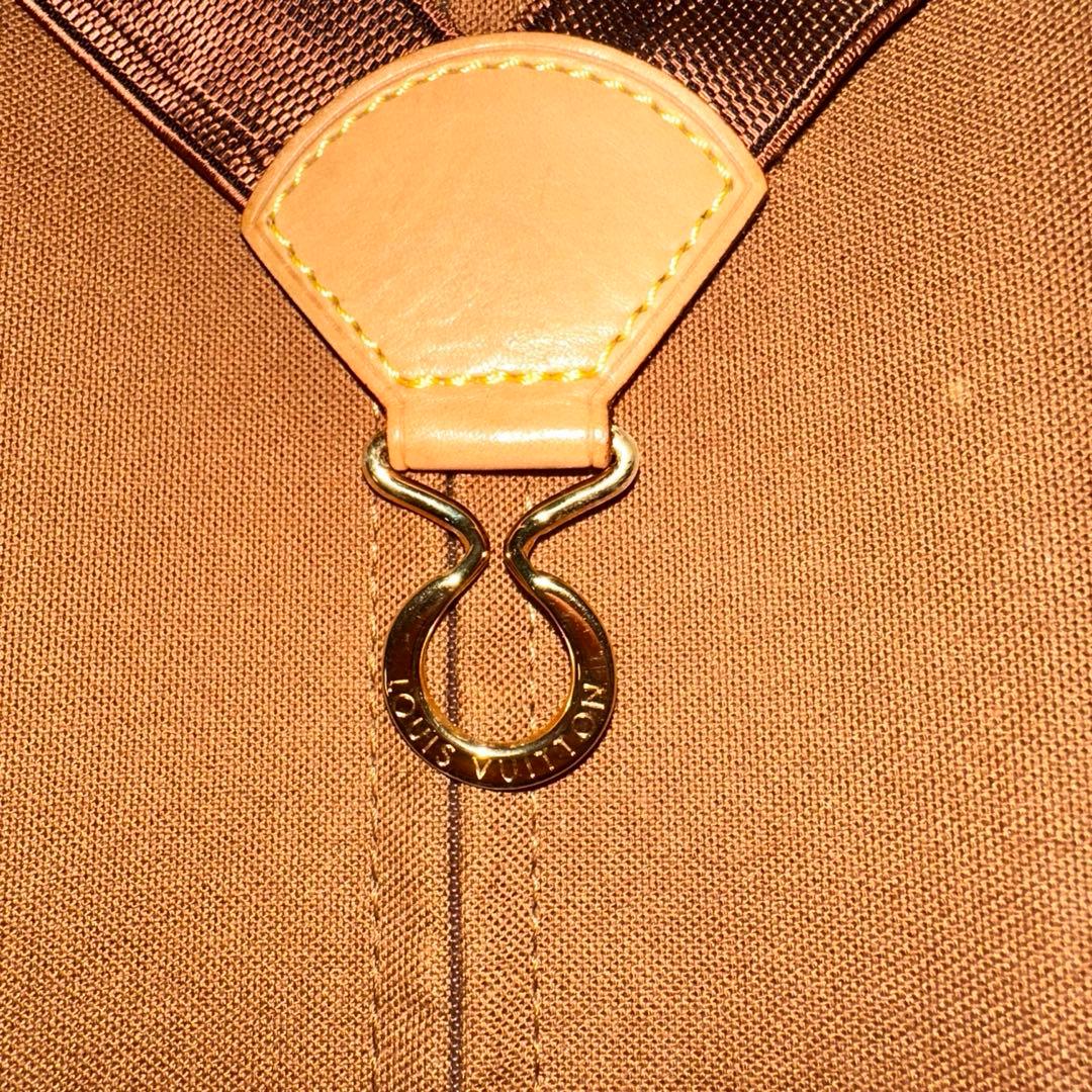 LOUIS VUITTON スーツケース