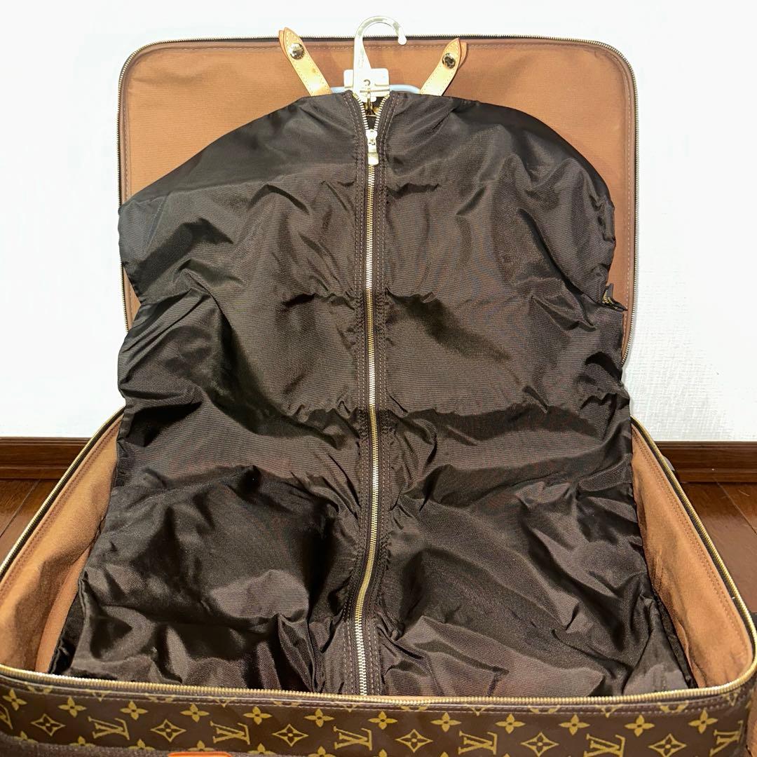 LOUIS VUITTON スーツケース