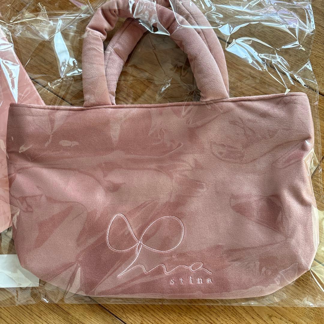 新品　stina ベロアバッグ　ローズピンク　ショッパー付き