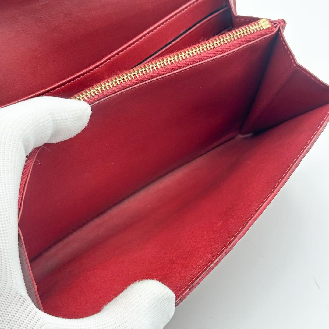 ルイヴィトン ポルトフォイユ サラ ヴェルニ モノグラム 二つ折り 長財布