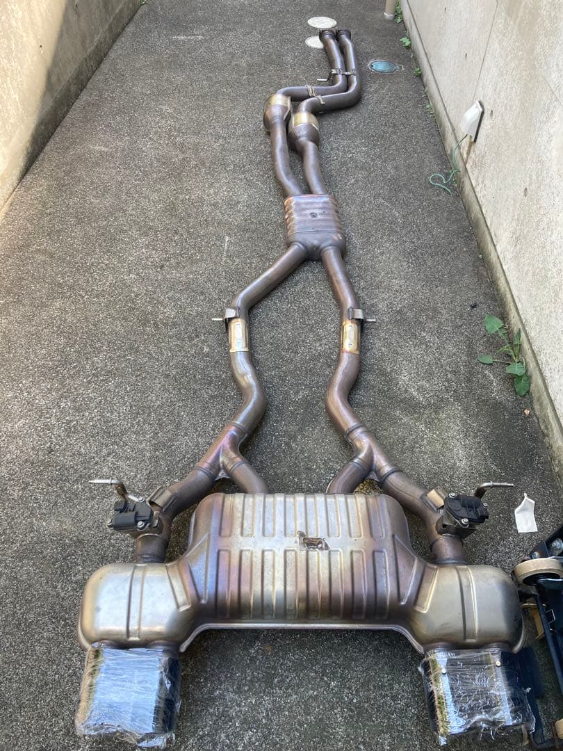  F80 F82 M3 M4 コンペティション 純正マフラー
