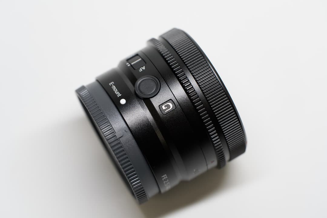 SEL40F25G （新品未使用）