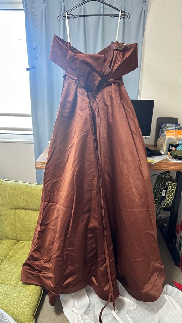 ウェディングドレスセット　ホワイト　カラー（ブラウン）