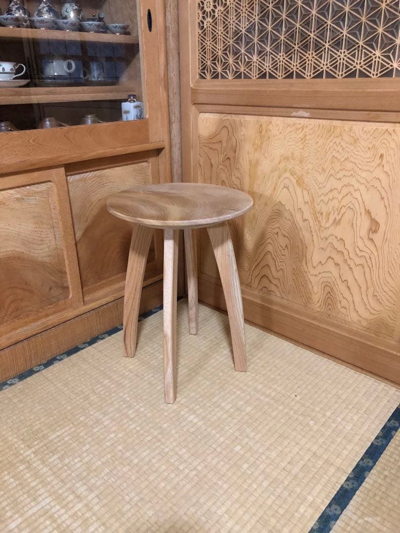 1243 建具屋一筋58年のおじいちゃんの手作りスツール、テーブル☆けやき