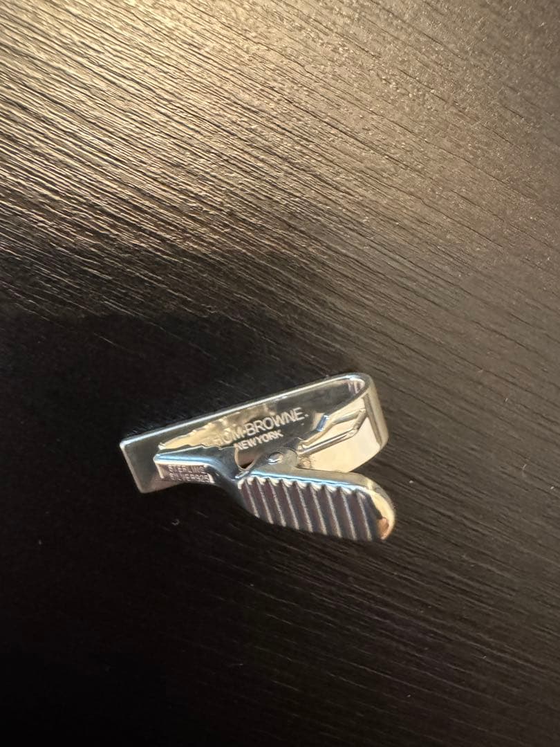 25SS 希少 THOM BROWNE トムブラウン タイバー タイピン 925