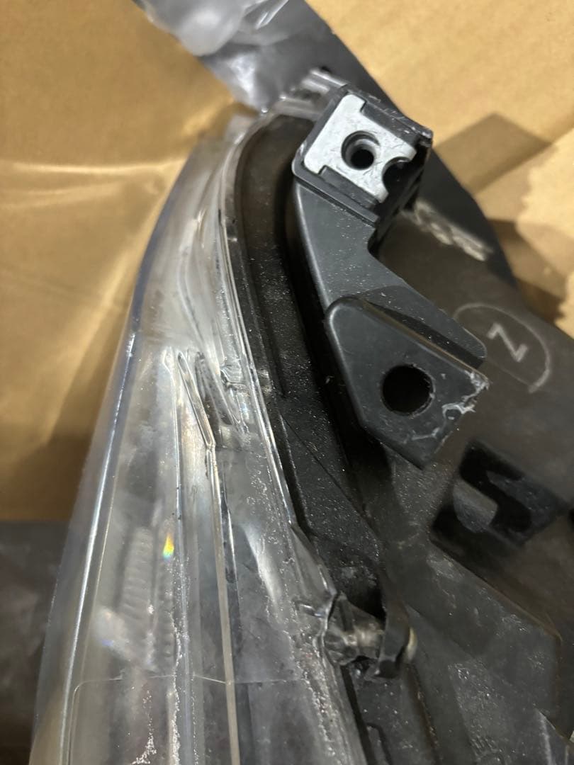 aws210前期　ヘッドライト左右セット難あり