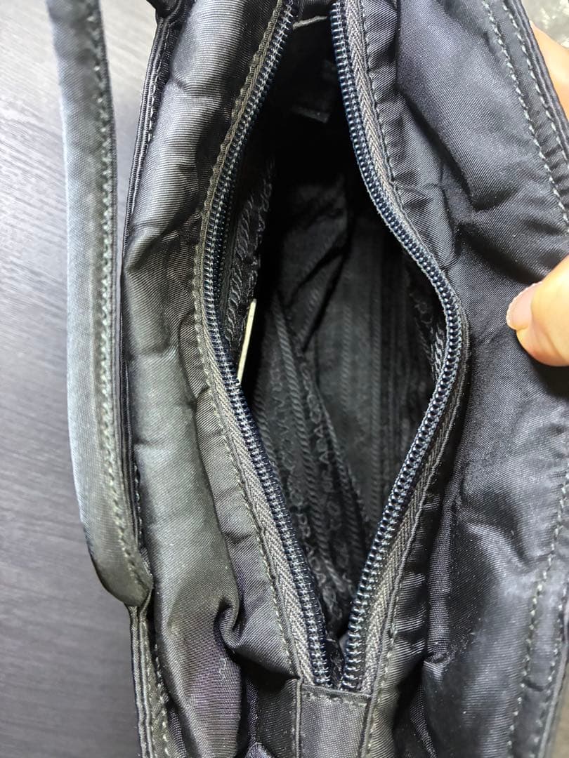 k*7様 PRADA ミニ　金具　ショルダーバッグプラダ