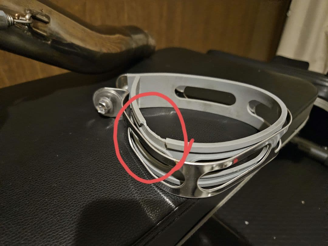 USヨシムラ　ステンレススリップオンマフラー取り付け金具インナーバッフル付き