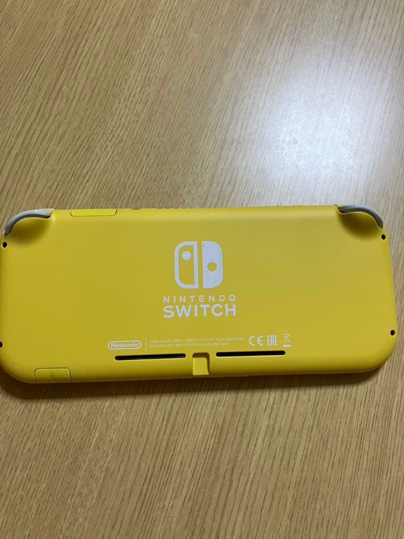 Switchライト　SDカード64GB付き　ケース付き　充電器なし