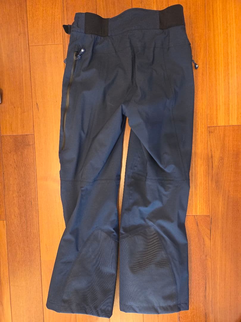 【最終値下】mont-bell モンベル スキーウエア 上下セット 男性Sサイズ