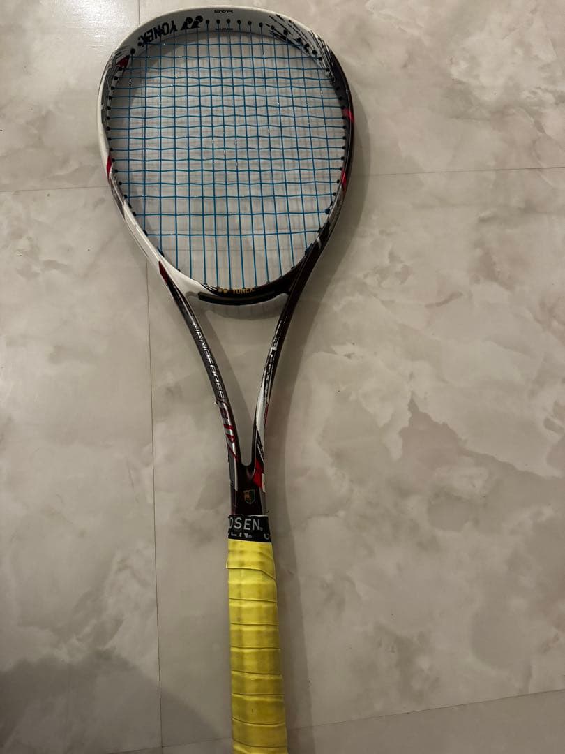 ホ*ン様 YONEX ナノフォース 8v 美品 SL2