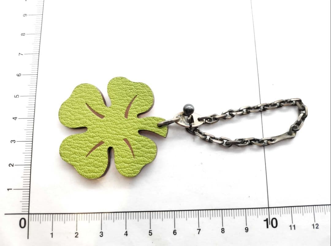 美品 HERMES クローバー チャーム