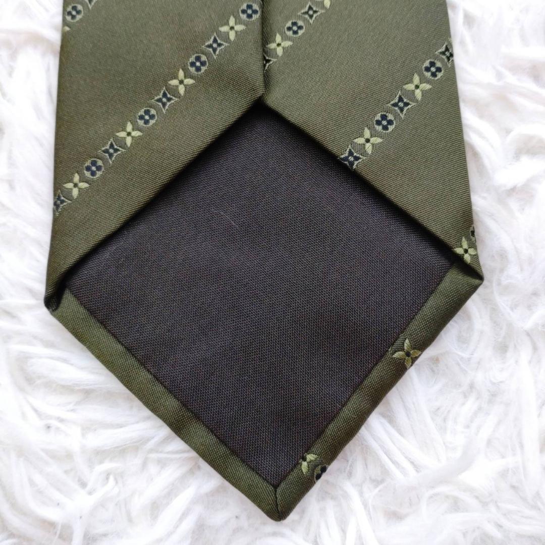 ★美品★ ルイヴィトン 高級シルクネクタイ ストライプ柄（モノグラム） オリーブ
