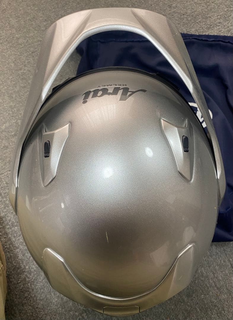 アライ　CT-Z ヘルメット　61-62 古いものですが綺麗です