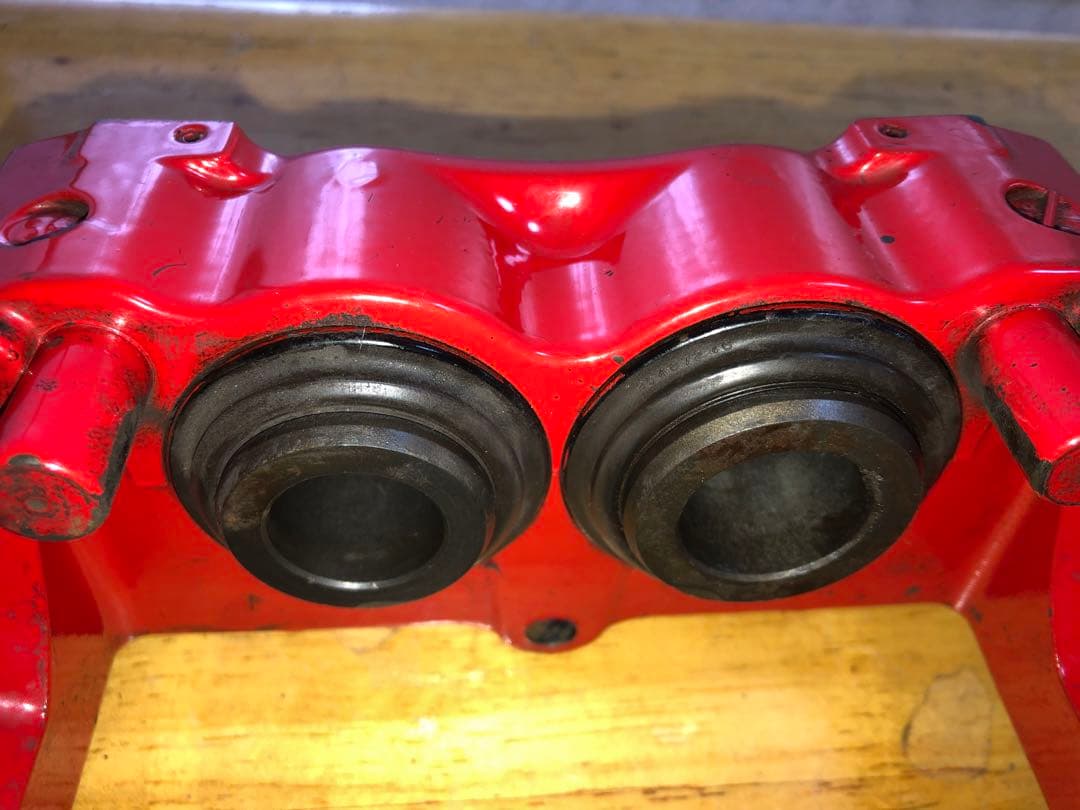 ポルシェキャリパーＦ・Ｒ