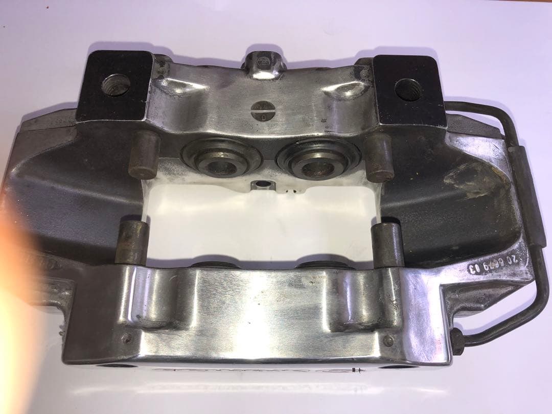 ポルシェキャリパーＦ・Ｒ