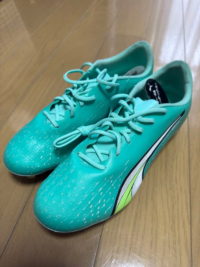 【新品】サッカー　プーマ　スパイク　26.5㎝