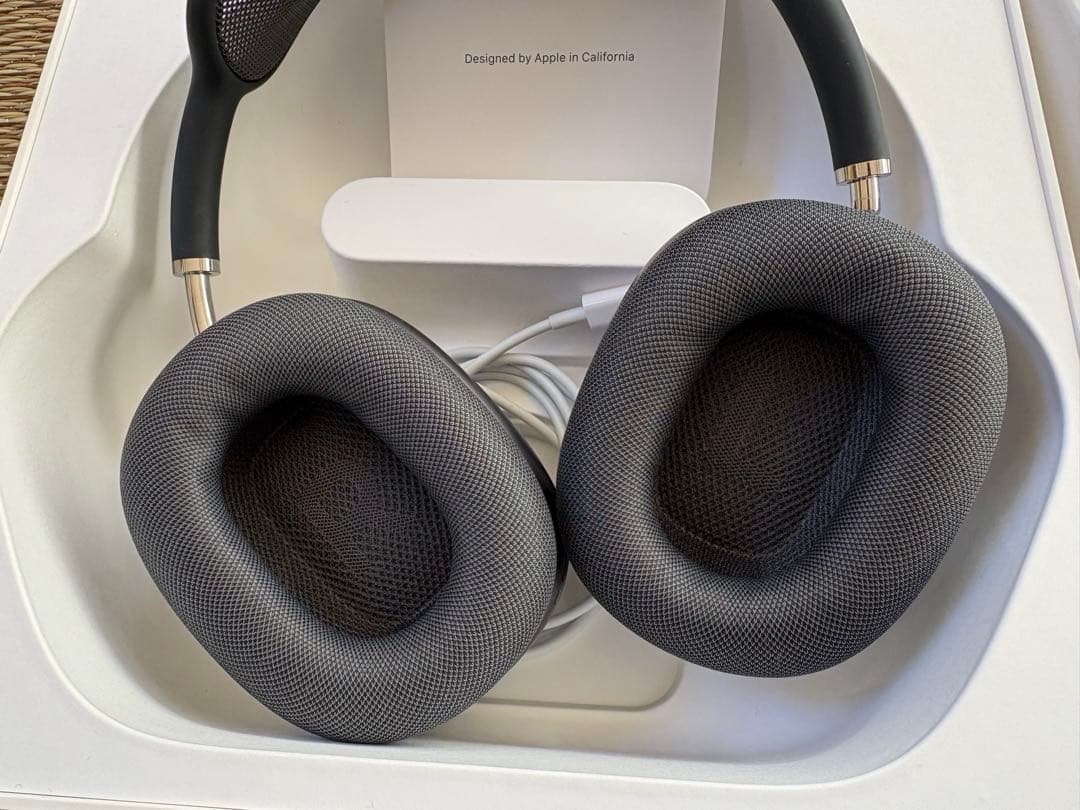 AirPods MAX スペースグレイ　Lightning