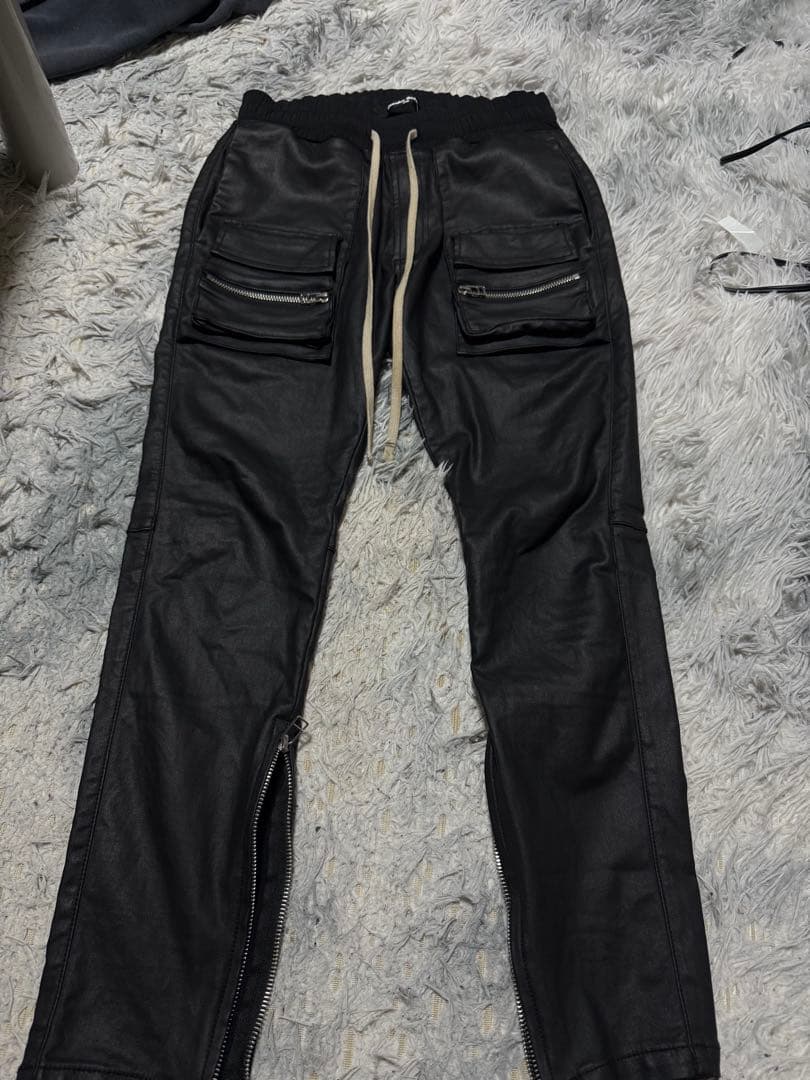 黒*柴様 ダンケシェーンレザーパンツ(ほぼ未使用)