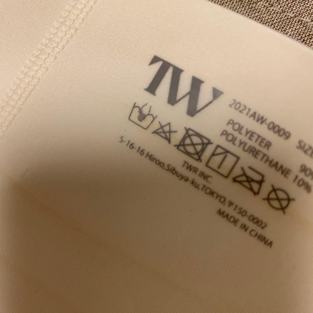 kame様　TW ホワイト ヨガウェア Mセット