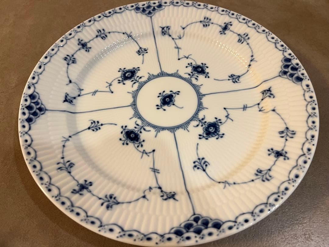 ロイヤルコペンハーゲン ブルーフルーテッド ハーフレース プレート 27cm