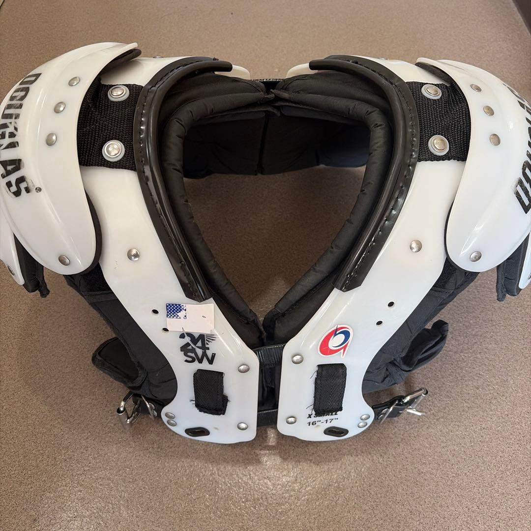 DOUGLAS ショルダーパッド 24SW ホワイト