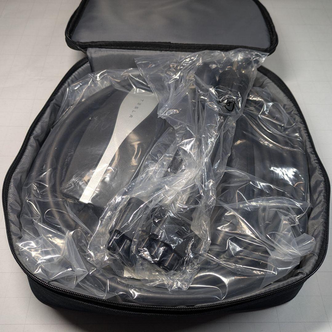 Tesla EV充電ケーブル 収納ケース付き