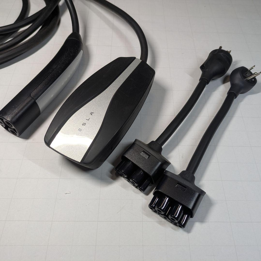 Tesla EV充電ケーブル 収納ケース付き