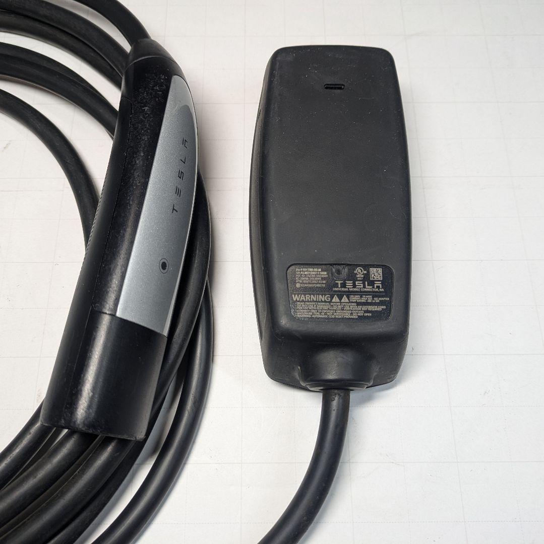 Tesla EV充電ケーブル 収納ケース付き