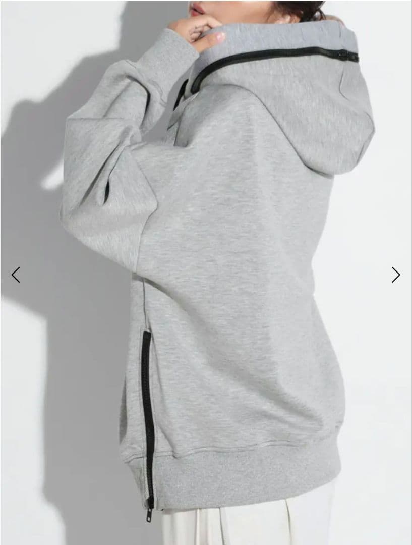 ヤマダヤ　スコットクラブ　ジップデザイン箔ロゴパーカー　グレー