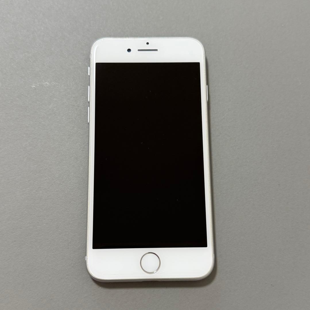 iPhone 8 64GB本体　SIMロック有 Apple