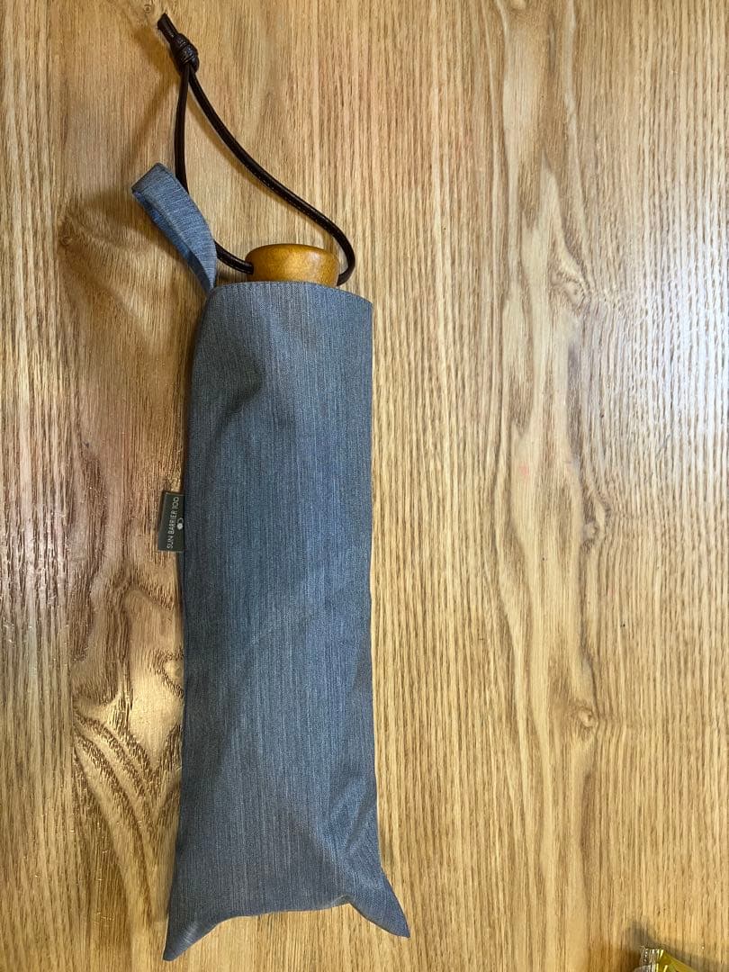 サンバリア100 3段折りたたみ　フロスト　グレー　日傘