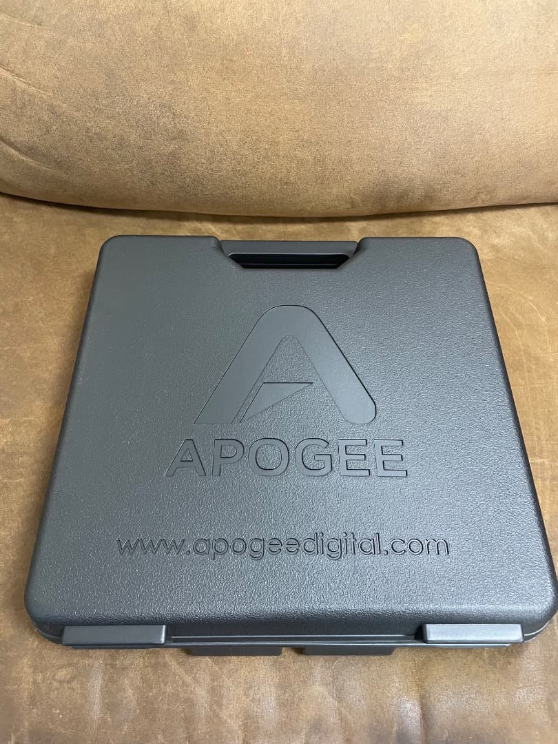 ラ*中様 APOGEE Symphony I/O 2x6 ThunderBrid