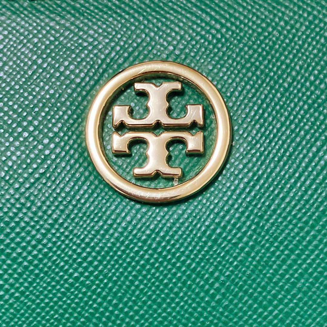 未使用TORY BURCHトリーバーチレザーラウンドジップ長財布　グリーン　緑