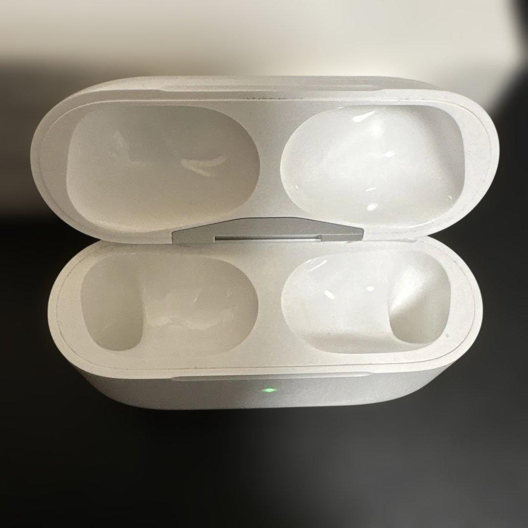 イヤホン AirPods Pro 2 MTJV3J/A (USB-C)