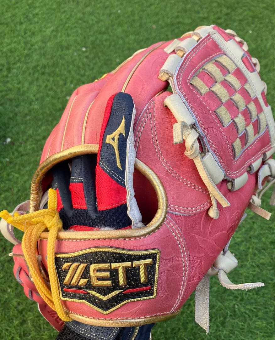 専用袋・ミサンガ付　新品未使用　プロステイタス　母の日限定　源田モデル　ZETT