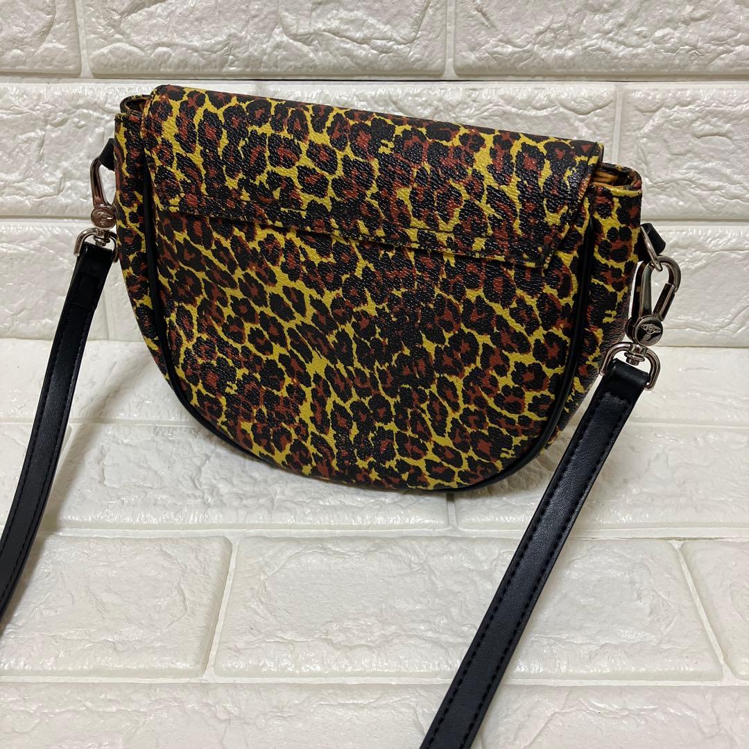 ヴィヴィアンウエストウッド　アングロマニア　レオパード　ショルダーバッグ