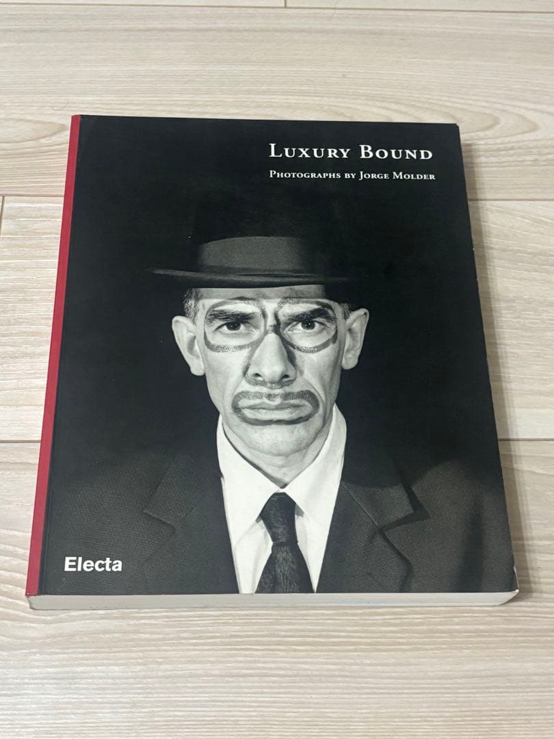 Luxury Bound by Jorge Molder 写真集