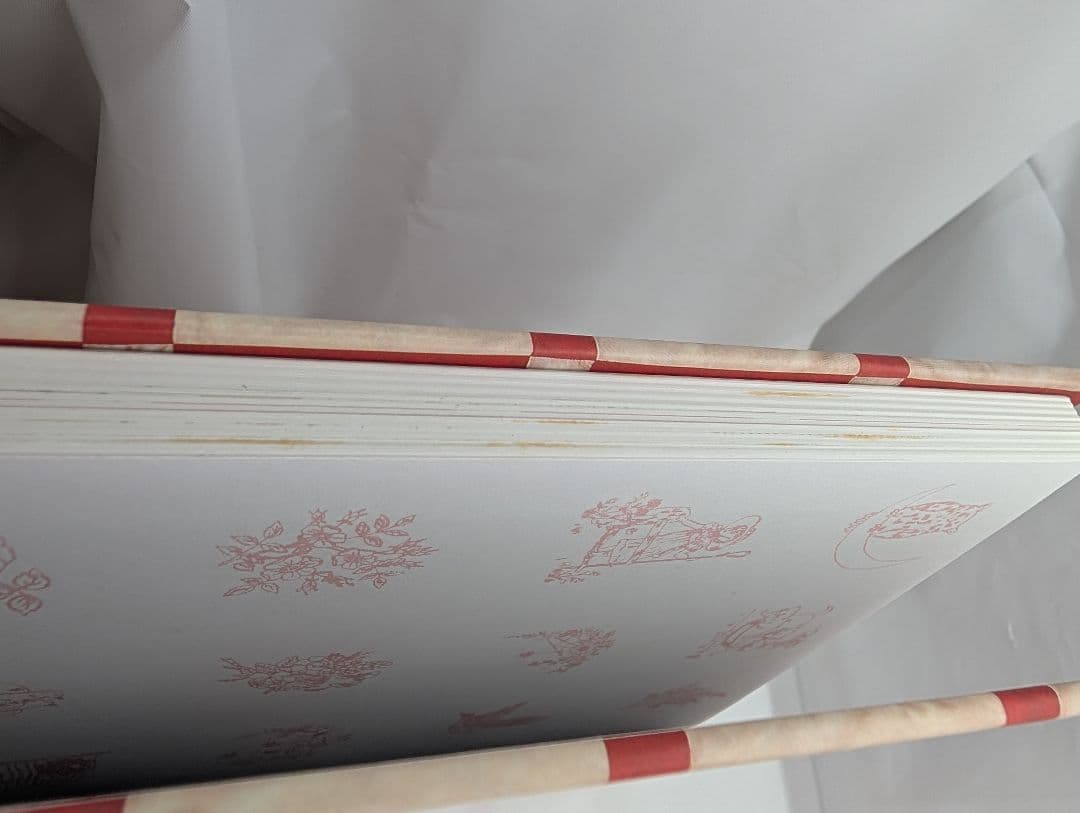 レッド&ホワイト