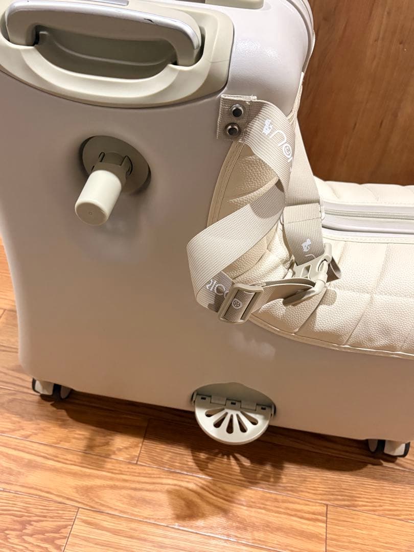 ノリッコ　プレミアム　乗れる　キャリーケース　スーツケース　グレージュ　カバー付