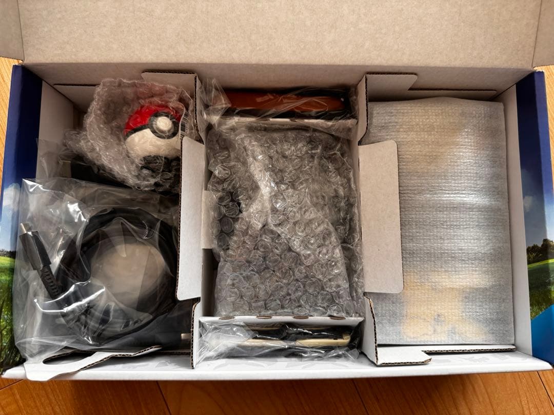 Nintendo Switch本体　ポケモン版