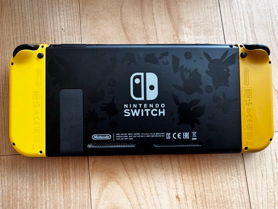Nintendo Switch本体　ポケモン版