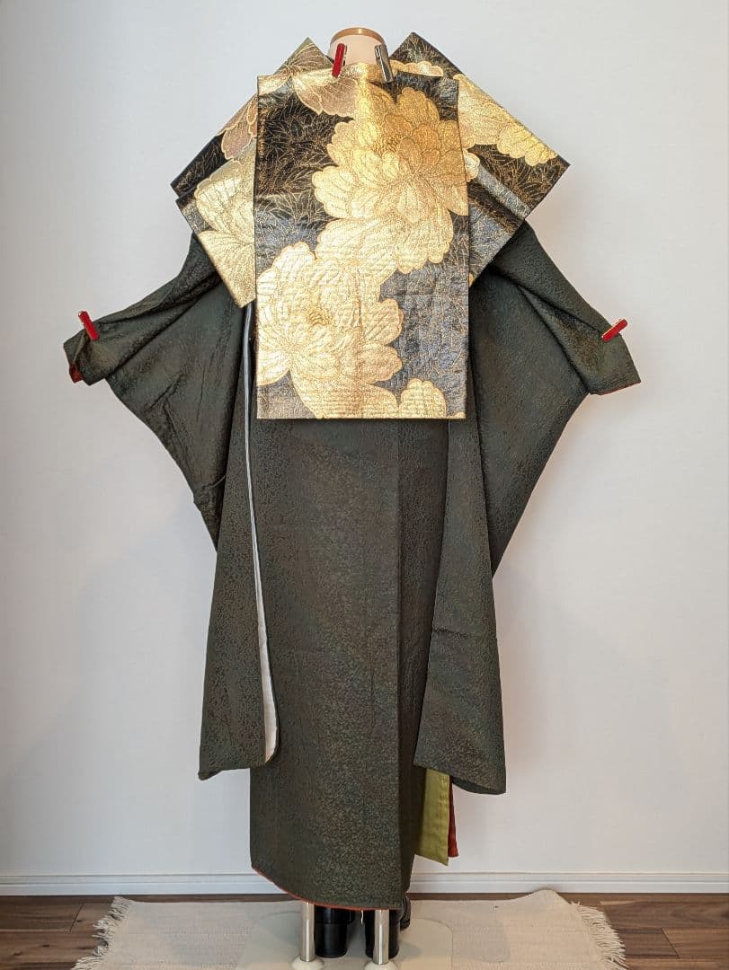 振袖フルセット 身丈168裄67 霞文 暈し染め カーキ 正絹 逸品